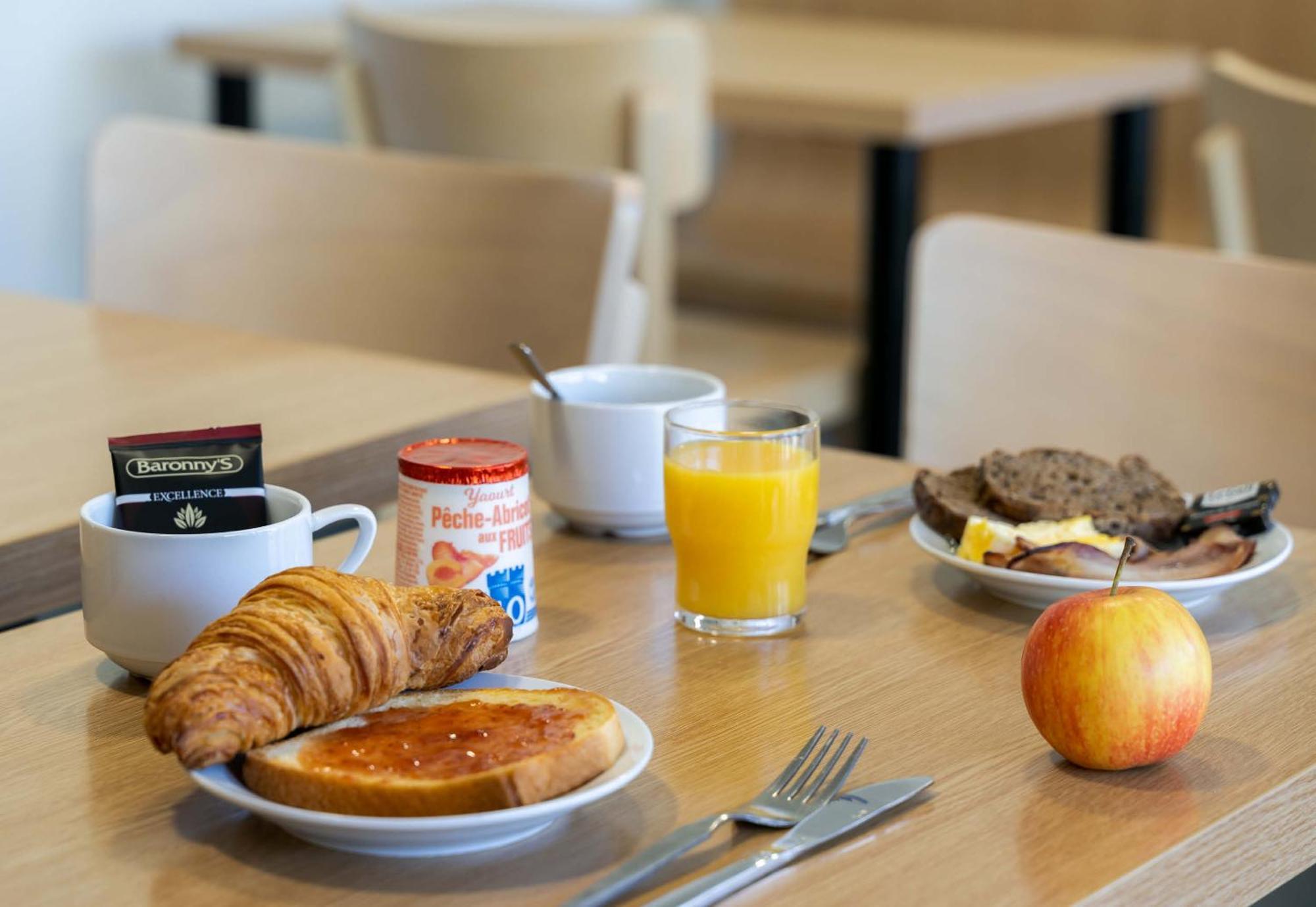B&B Hotel Lorient Lanester Ngoại thất bức ảnh