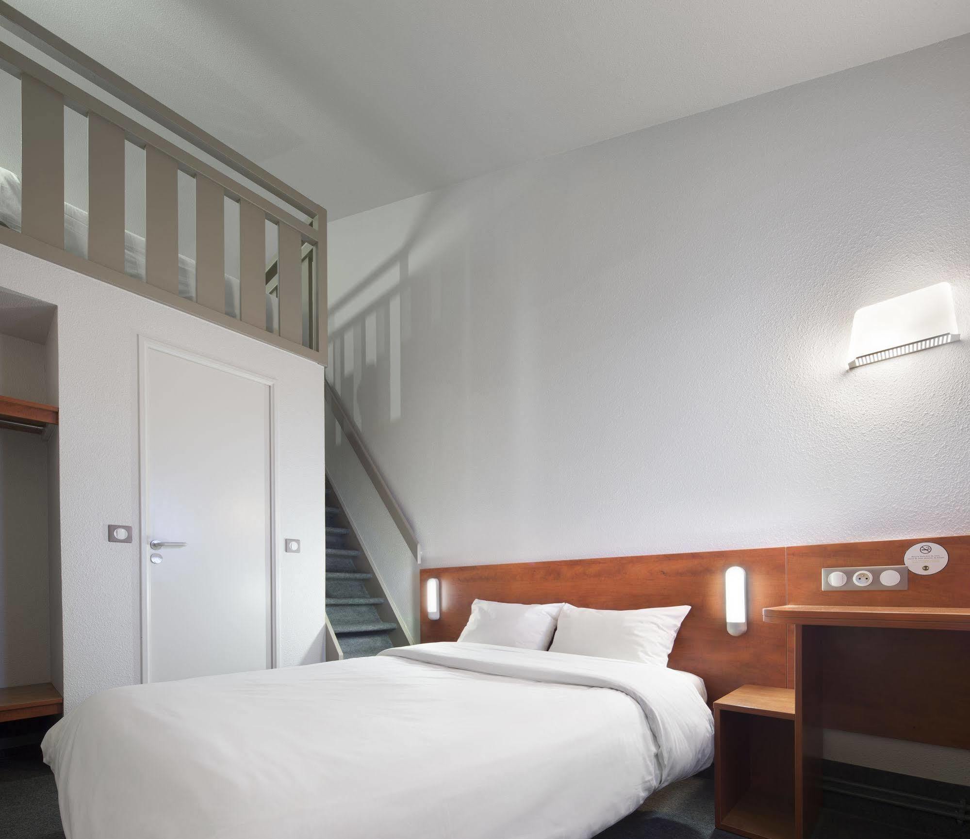 B&B Hotel Lorient Lanester Ngoại thất bức ảnh