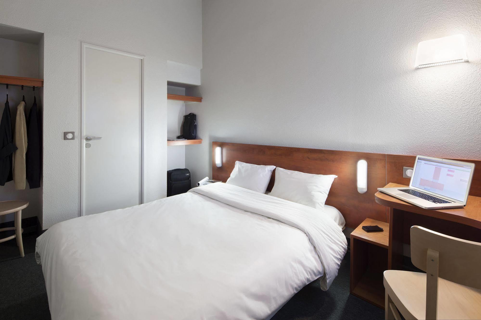 B&B Hotel Lorient Lanester Ngoại thất bức ảnh