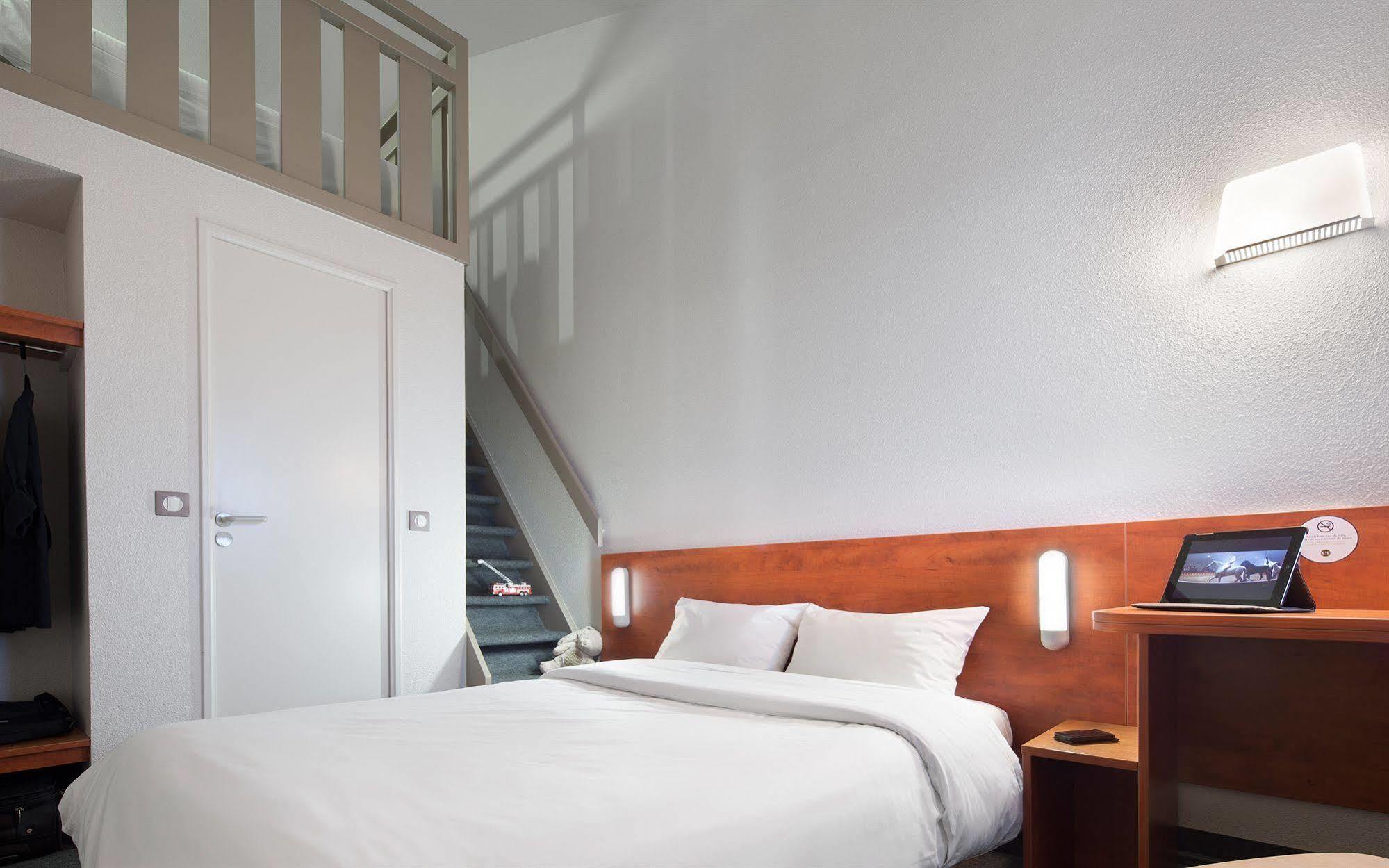 B&B Hotel Lorient Lanester Ngoại thất bức ảnh